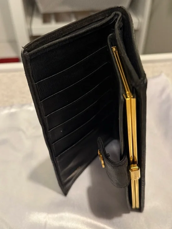 ✨ CHANEL Bicolore Quilted CC Logo Lambskin Long Bifold Wallet - Black ✨ - Picture 11 of 13